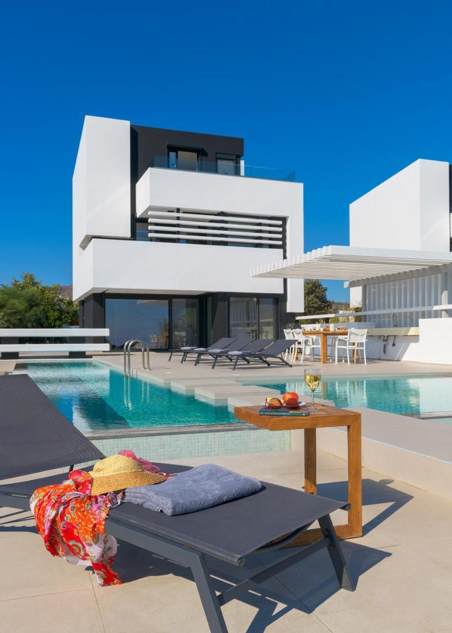Albatross Beach Front Villas Gennadi Exterior photo